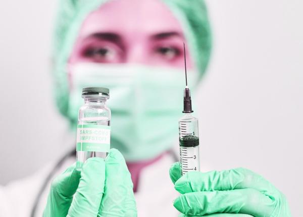 covid 19 vaccinul astrazeneca are o eficienta de 100prc impotriva bolilor severe si a spitalizarii