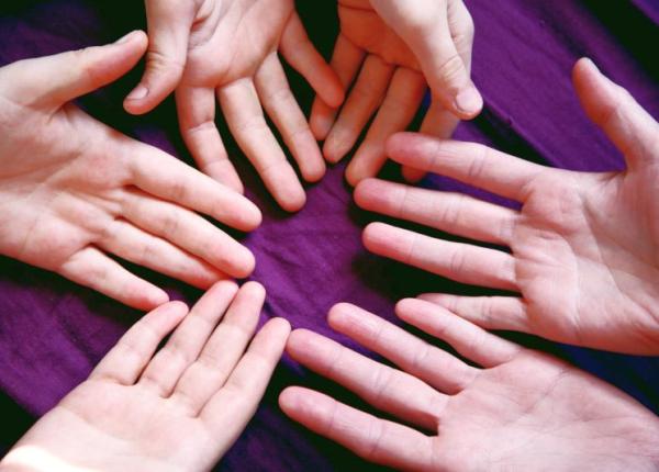 11 motive pentru care ai degetele si mainile umflate