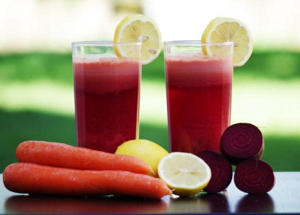 detox bautura care curata si vindeca ficatul si colonul reteta cu morcovi sfecla si patrunjel de facut in 12 minute