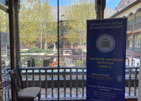 vaccin covid 19 angajati ai restaurantelor si hotelurilor vaccinati cu pfizer la hanu lui manuc de personal medical de la suub