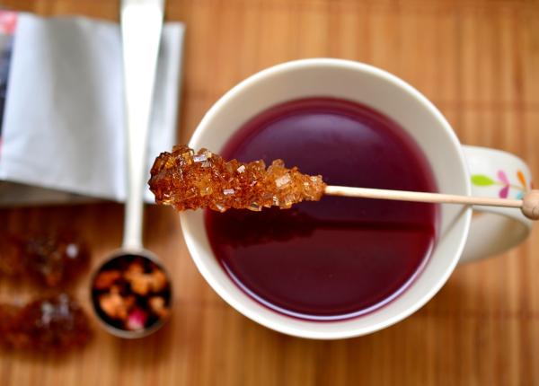 aspartam e 951 supliment dietetic de aproape 200 de ori mai dulce decat zaharul