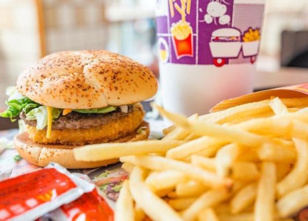 substante chimice nocive in ambalaje si recipiente folosite la fast food in europa produc cancer studiu