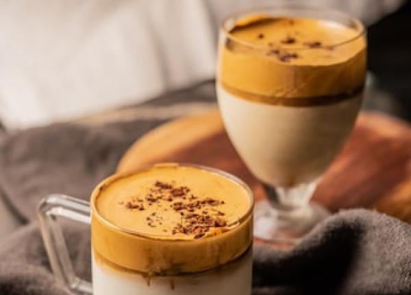 laptele de curcuma 5 beneficii pentru sanatate de ce ar trebui sa bei acest elixir seara