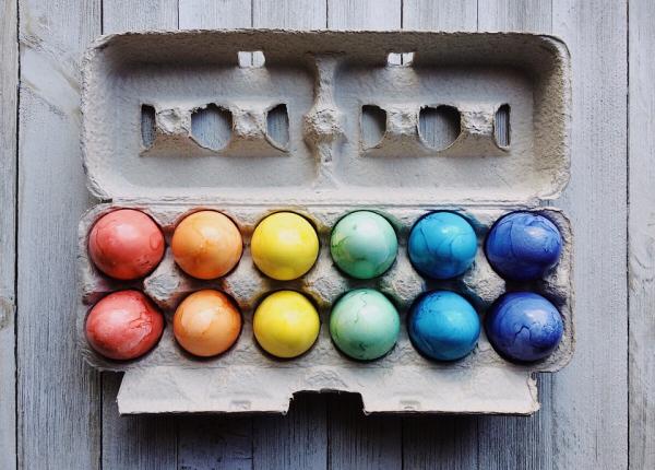 avertisment de la infocons vopsea de oua chiar si cu 12 e uri