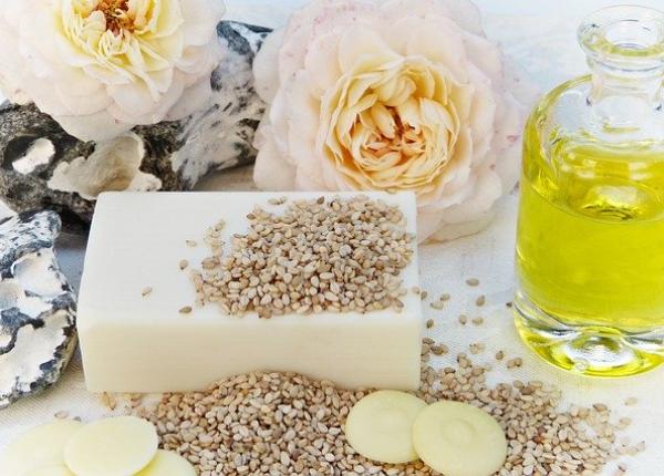 5 beneficii putin stiute ale uleiului de susan