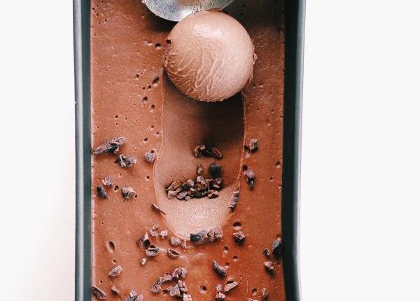 cum faci cea mai buna inghetata cu ciocolata reteta in patru pasi simpli