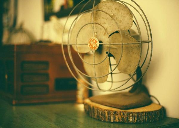 de ce sa nu dormi niciodata cu ventilatorul pornit chiar daca e canicula avertismentul expertilor