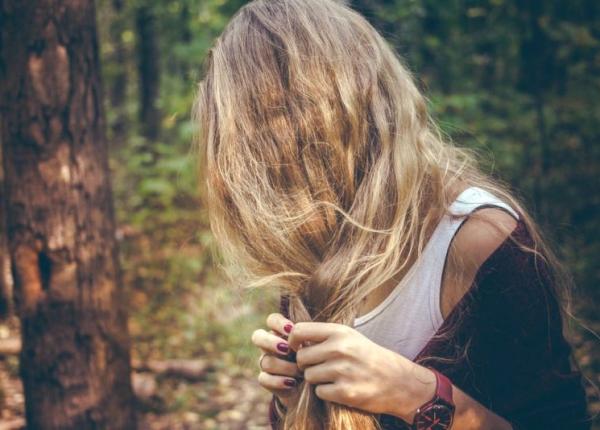 hirsutism boala care duce la aparitia mustatii si barbii la femei motivele pentru care apare