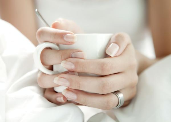 4 moduri de a ti intari unghiile atentie fragilitatea lor poate fi semn de boala