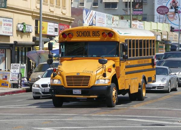 reguli simple impiedica raspandirea covid 19 intre elevii care merg cu autobuzele scolare studiu