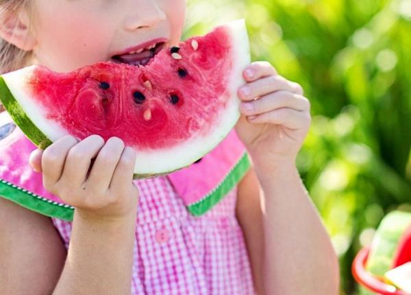 pepene rosu sau pepene galben nutritionistul mihaela bilic avem avantaje de fiecare parte