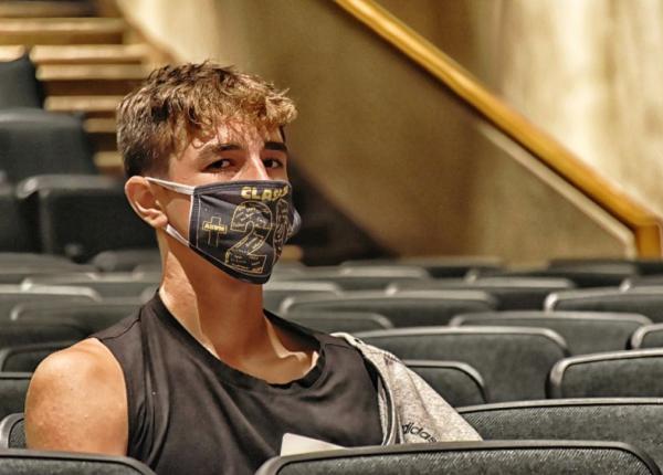 mastile textile interzise in scoli si universitati ce masti vor fi obligati sa poarte elevii si studentii