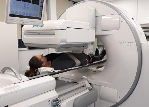 investigatiile medicale nucleare care descopera cancerul peste tot in corp dr raluca mititelu identifica toate celulele canceroase agresive