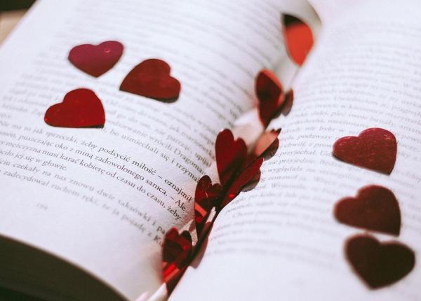 oamenii care asculta cu atentie aceeasi poveste isi sincronizeaza ritmul cardiac studiu