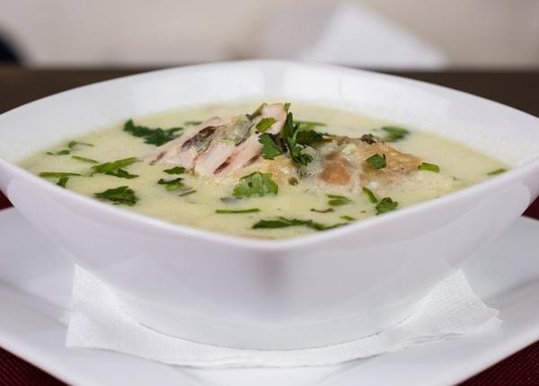 de ce sa nu mananci ciorba fierbinte