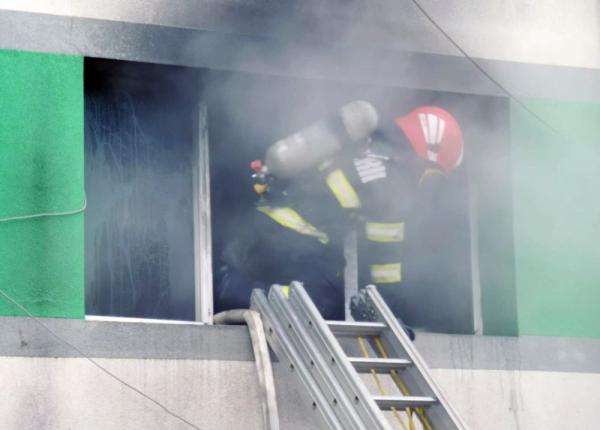 inca un pacient care a fost victima incendiului de la constanta a murit in aceasta dimineata