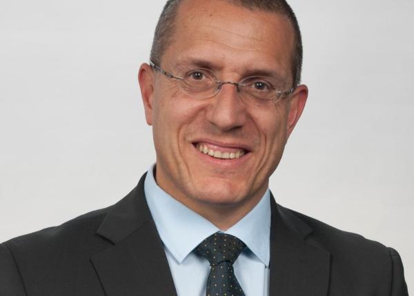 primul roman in top 100 medici din lume vine la bucuresti la congresul colegiului medicilor stomatologi