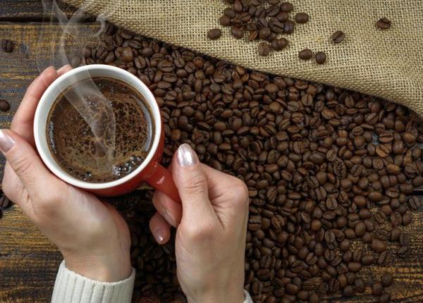 simptome care ti arata ca ai baut prea multa cafea si cat de periculos este