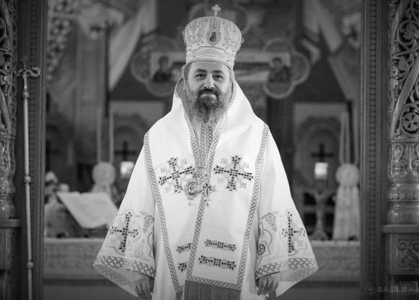 doliu in bor preasfintitul gurie episcopul devei si hunedoarei rapus de covid 19