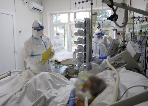 un singur pat liber in sectiile ati pentru pacientii covid 19