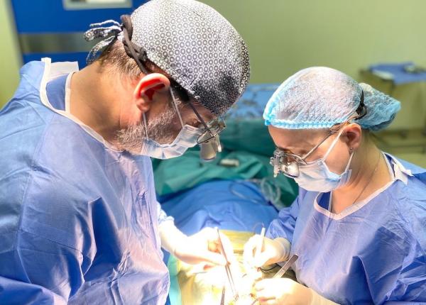 ce este fistula arteriovenoasa si de ce e necesara pentru dializa la pacientii cu afectiuni renale severe video