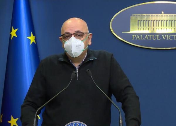 raed arafat nu vom putea opri raspandirea variantei omicron dar putem cumpara timp ca sa stim daca raspunde sau nu la vaccinuri