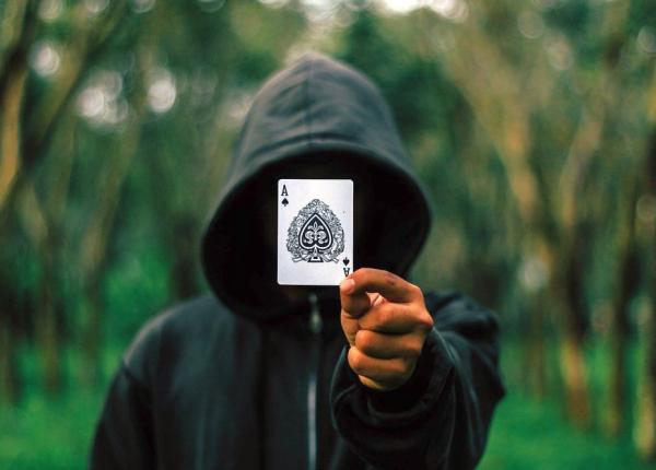 zodiac zodiile care castiga in viata unii au bani si siguranta altii faima