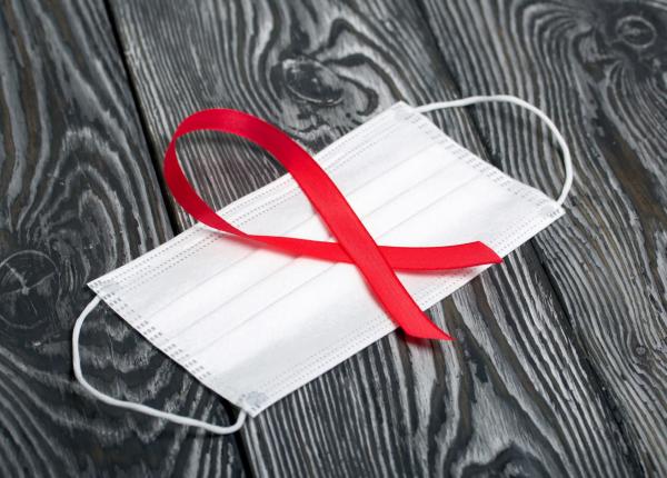 cei nevazuti pacientii cu hiv sida victimele nedorite ale pandemiei de covid 19