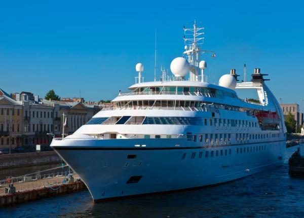 mai multe cazuri de covid 19 depistate la teste de rutina la pasagerii a doua nave de croaziera de lux