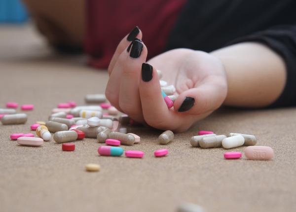 alexandru rafila avem cea mai mare rata de suicid in randul copiilor si adolescentilor in 2021 alexandru rafila avem cea mai mare rata de suicid in randul copiilor si adolescentilor in 2021