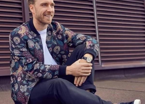 fotbalistul danez care a suferit un stop cardiac in timpul euro 2020 se antreneaza la ajax amsterdam