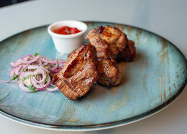 tot mai multe persoane renunta la carne insa interventia medicului iosif niculescu iti va da de gandit