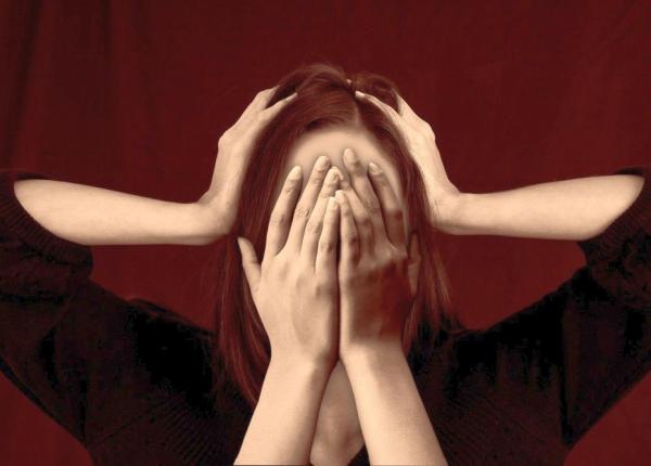 nu mai face aceste lucruri iti distrug sanatatea mintala fara sa ti dai seama