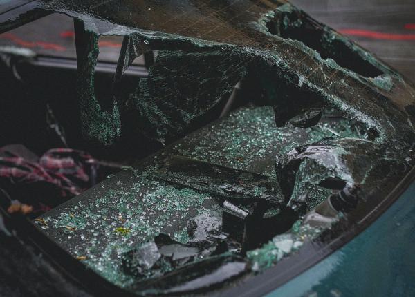 diferenta care ne omoara pe sosele codescu si a pus cineva intrebarea nu exista asa ceva