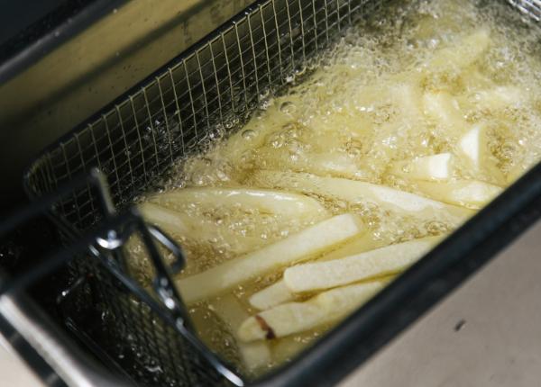 uleiul de palmier o bomba calorica bilic la fel de nesanatoasa ca margarina