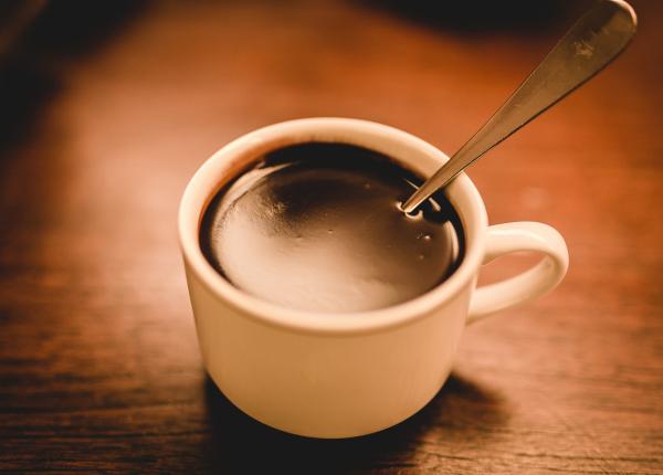 ciocolata calda te face fericit ce este metilxantina