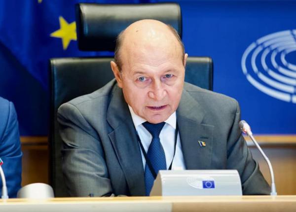 traian basescu ar fi suferit un avc care sunt semnele accidentului vascular cerebral