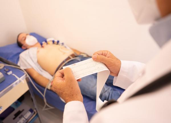 cardiopatia ischemica cum se manifesta si ce tratamente exista