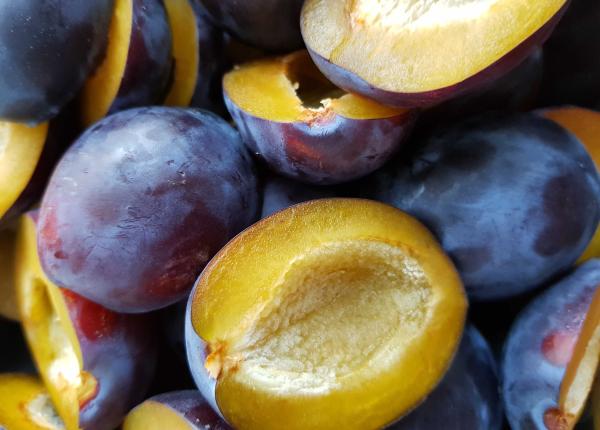 5 motive pentru care sa consumi prune