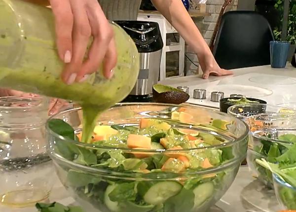 salata care ti curata organismul baby spanac 4 saptamani