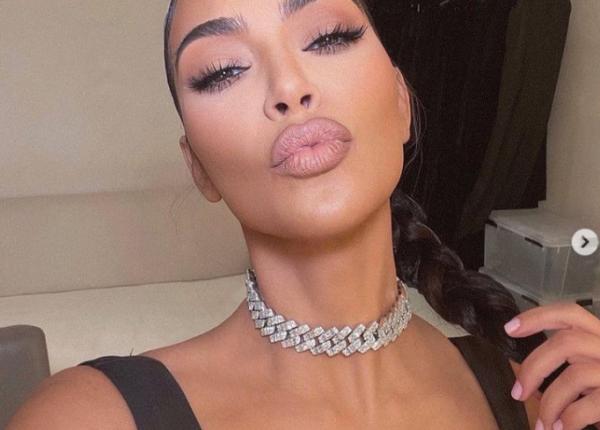 kim kardashian dieta stricta pentru met gala pentru a intra in rochia lui marilyn monroe era asta sau nimic