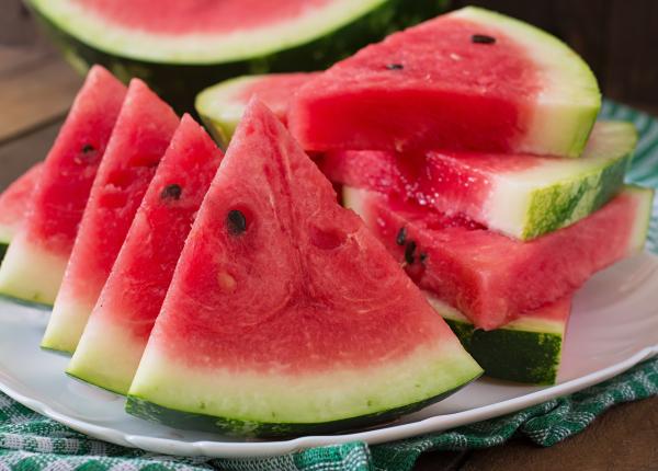 ce se intampla daca inghiti samburii de la pepenele rosu