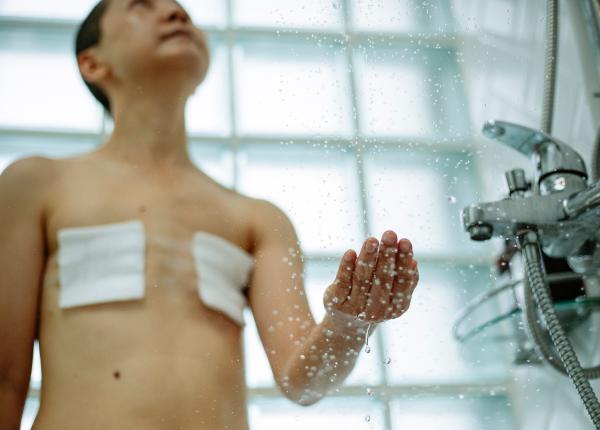 cancerul la san si legatura cu stresul si cariile cand apare semnalul de alarma poate sa nu fie tumora ci o fibroza mai urata