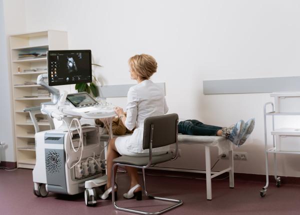 invingatoare a cancerului ovarian sfat pentru femei cu cat afli mai repede cu atat sansele sunt mai mari