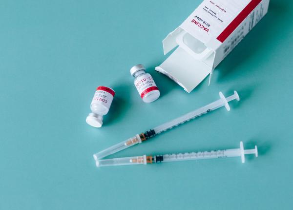 vaccinarea cu a patra doza anti covid disponibila pentru romani