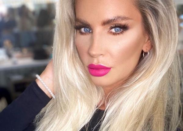 andreea banica diagnosticata cu diastaza care sunt simptomele pe care trebuie sa le ai in atentie