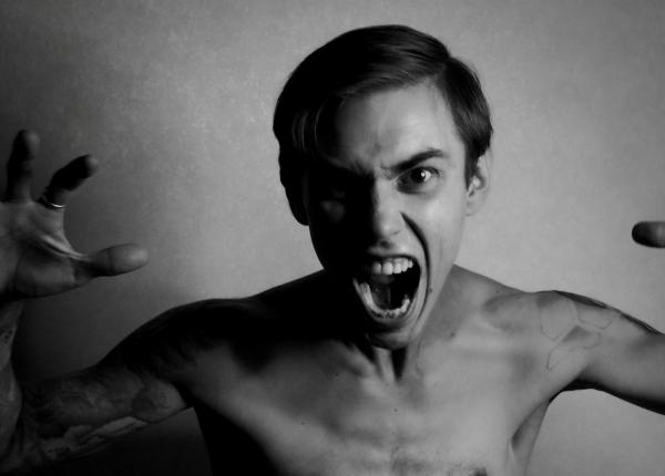 rabia boala care provoaca decesul dorobat persoana muscata capata comportamentul animalului