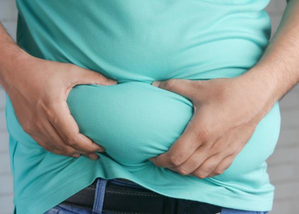 jumatate dintre romani sunt obezi ciuhodaru saracia si lipsa de educatie contribuie in mod paradoxal la aparitia obezitatii