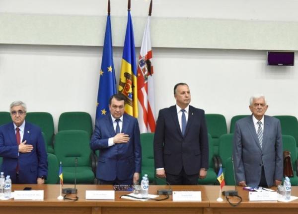 dr viorel jinga a primit titlulul de doctor honoris causa de la universitatea de medicina si farmacie nicolae testemitanu chisinau