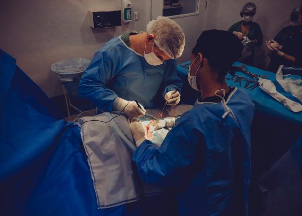 interventiile toracoscopice si beneficiile asupra pacientilor cu cancer dr tanase recuperarea este esentiala